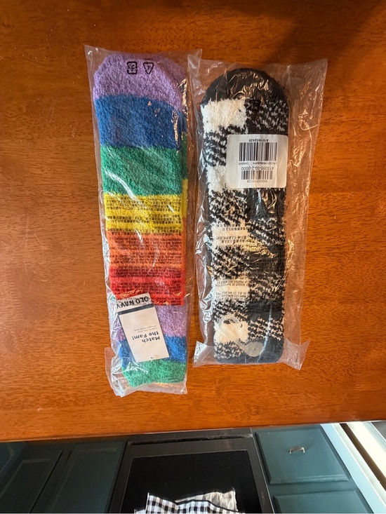 Old Navy Accessories - Cozy Rainbow and Black Patterned Socks - one size old navy